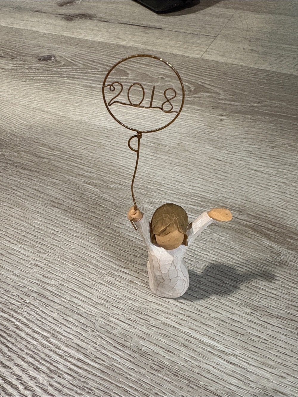 Willow Tree 2018 Figurine in White and Brown with Gold Wire Balloon